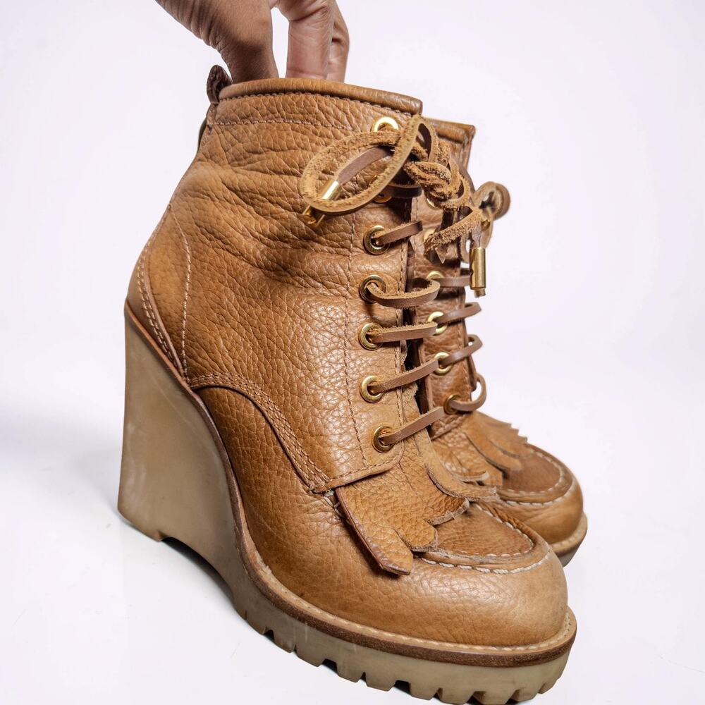 Tory Burch Howard Tan Leather Fringe Lug Wedge Boots Women’s 6